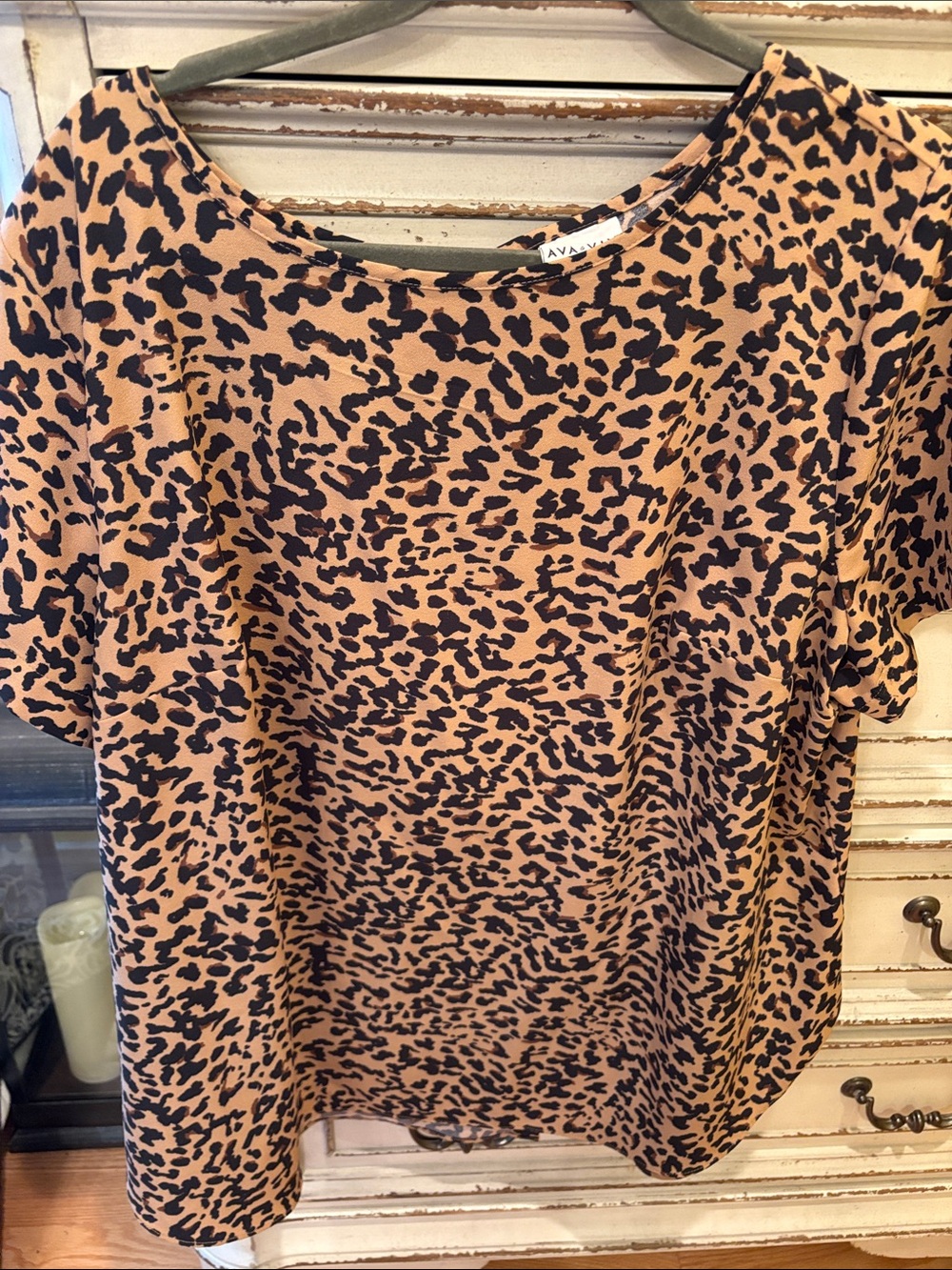 Ava & Viv Black and Tan Leopard Short Sleeve Tee